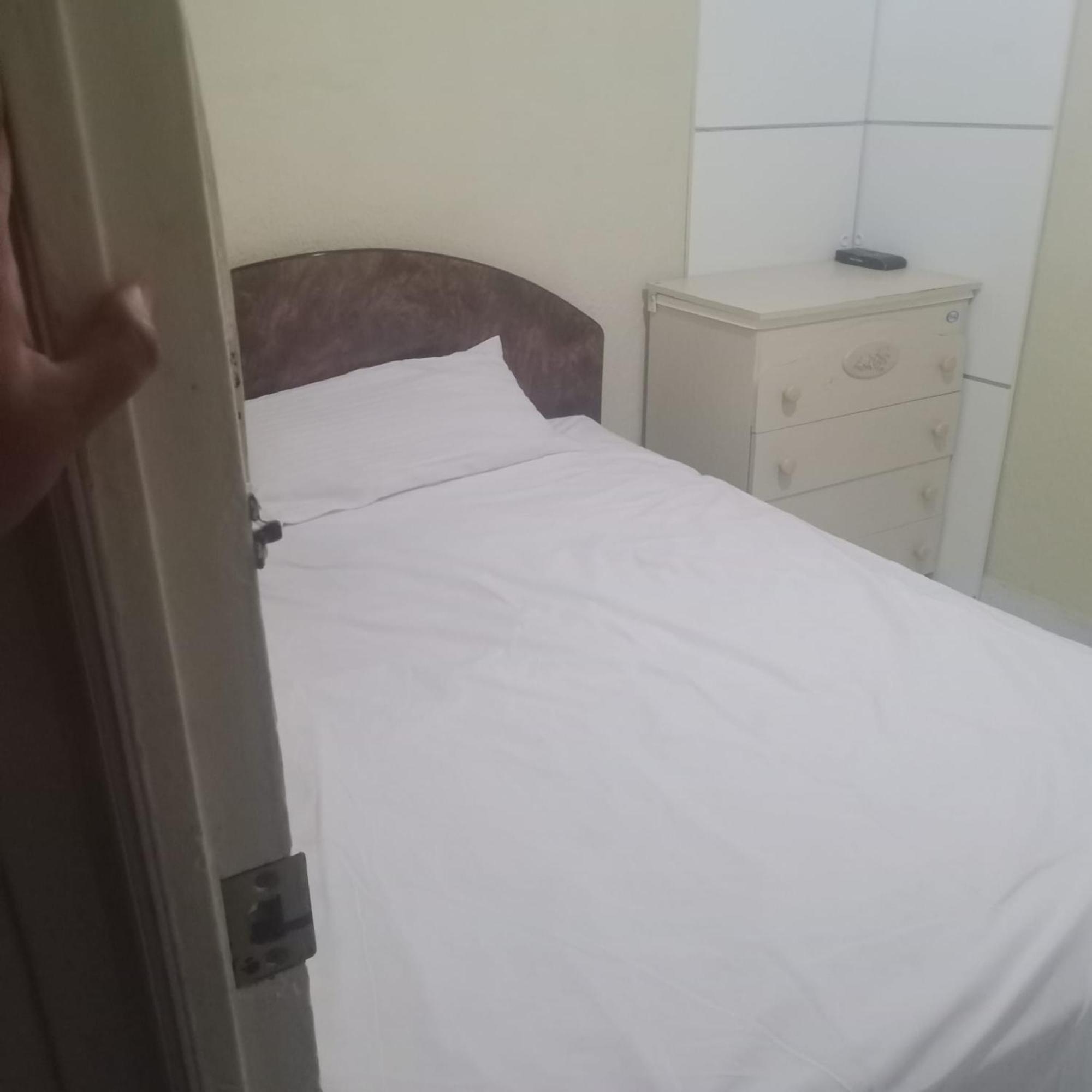 Barcelona Appartment Santa Coloma de Gramanet Екстериор снимка